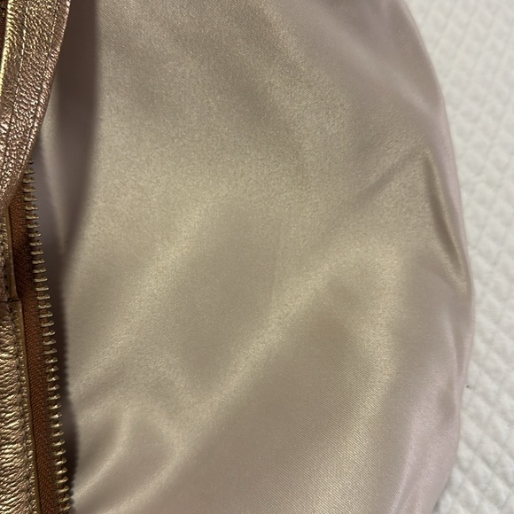 Small Coach metallic gold shoulder bag - Picture 13 of 13